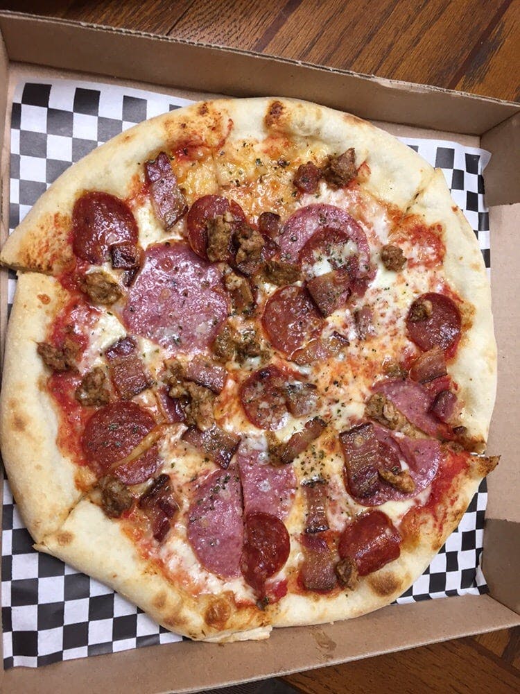 Order The Slaughtahouse Pizza - Small 12'' food online from Delicious Pizza store, Los Angeles on bringmethat.com