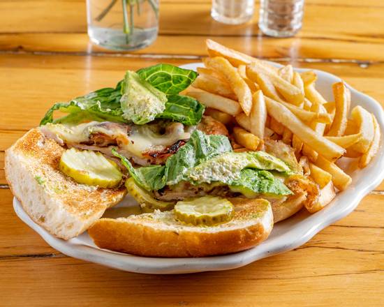 Order Grilled Chicken Sandwich food online from Le Chéile store, New York on bringmethat.com