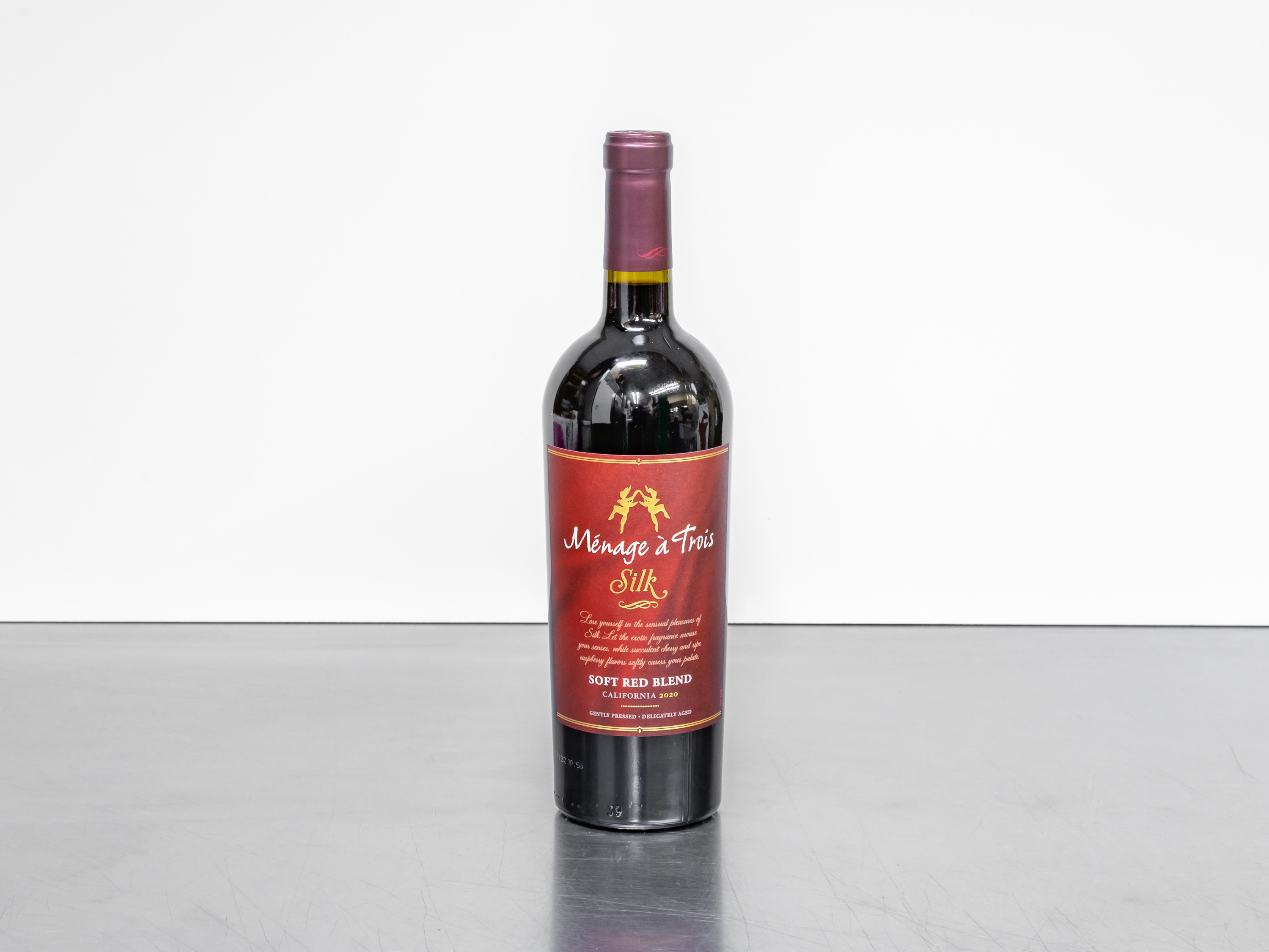 Order Menage a Trois 2018 Red Blend 750 ml. food online from In The Zone Vi store, Apache Junction on bringmethat.com