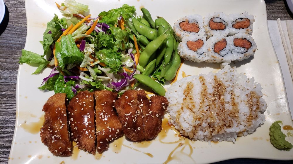 Order Ch Katsu & Spicy Tuna Roll Bento food online from Chopstix store, San Diego on bringmethat.com