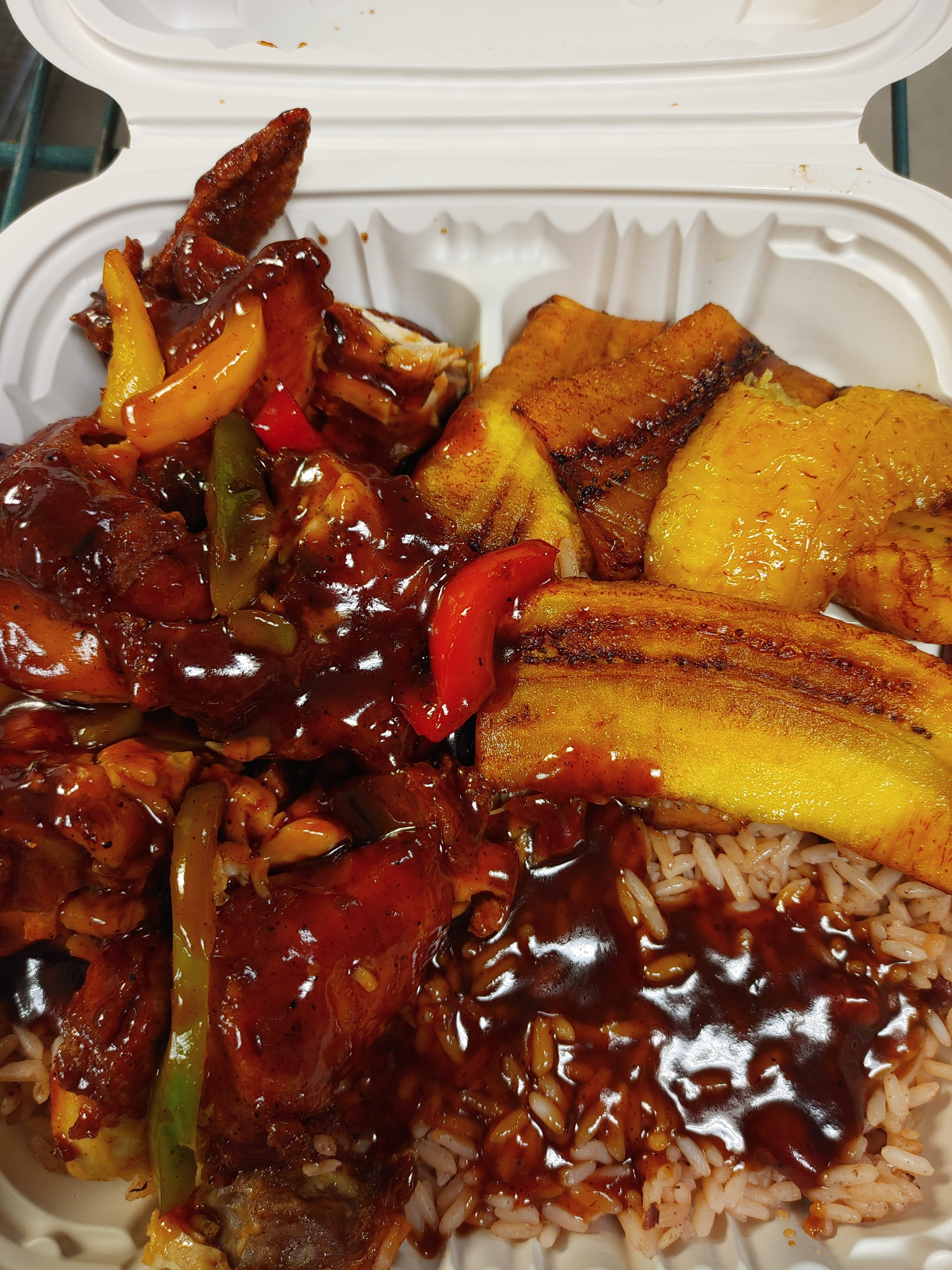 Order Bar-B-Fried Chicken Meal food online from Nelz Jamaican Food And Wings store, York on bringmethat.com