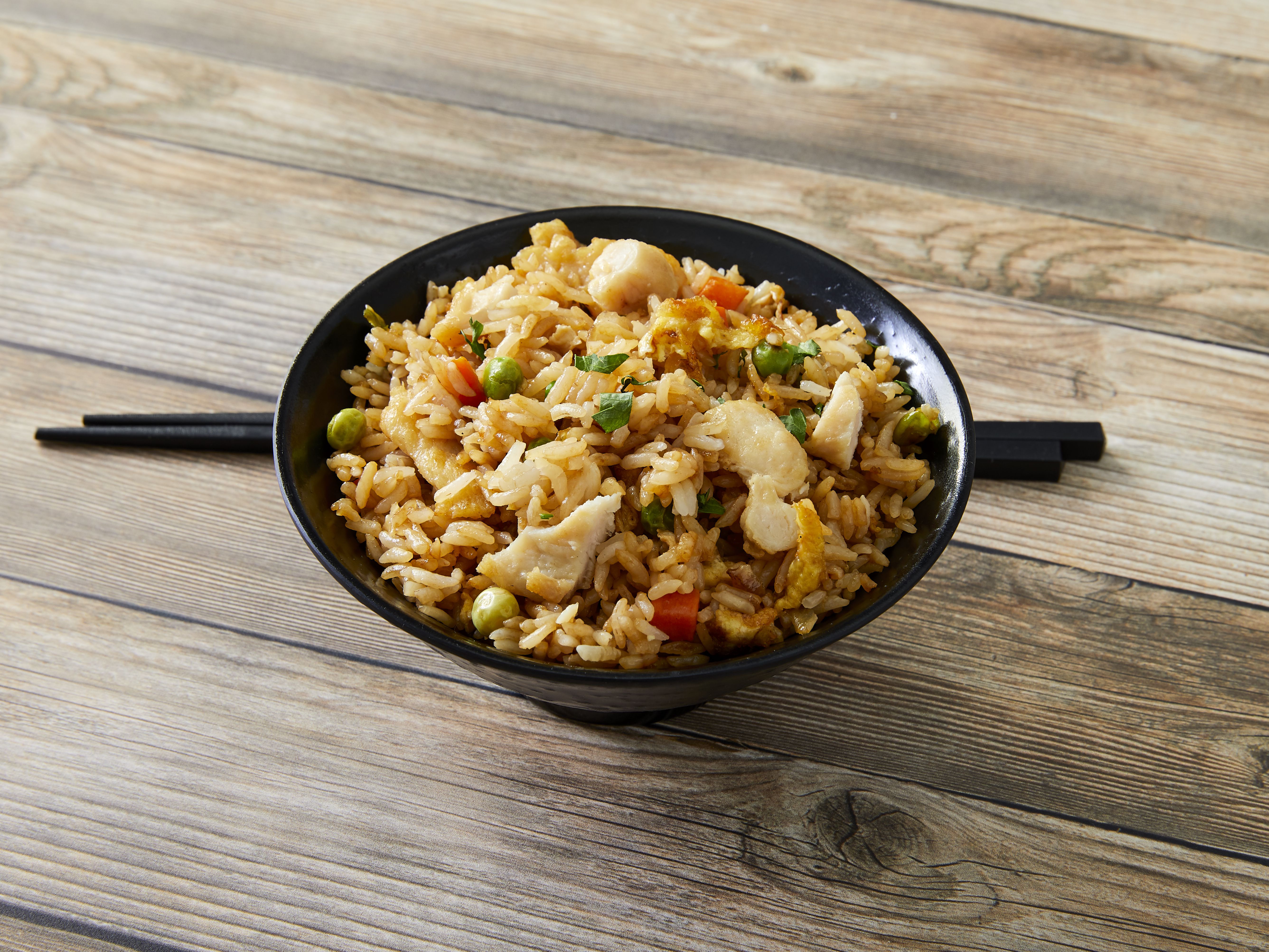 Order Chicken Fried Rice food online from En lai asian grill store, Chicago on bringmethat.com