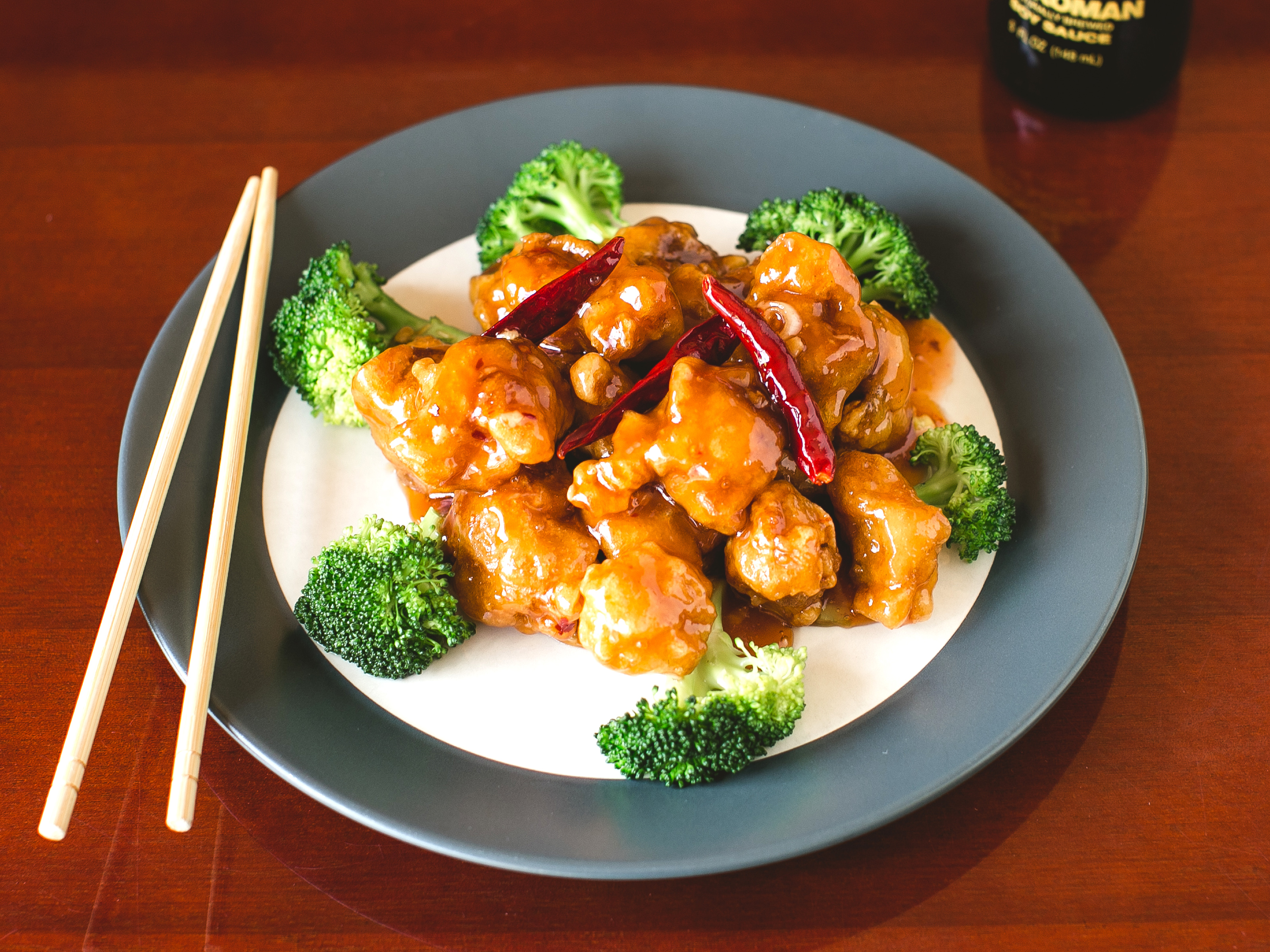 Order S5. General Tso's Chicken food online from Ming Lok Chinese Restaurant store, Pitman on bringmethat.com