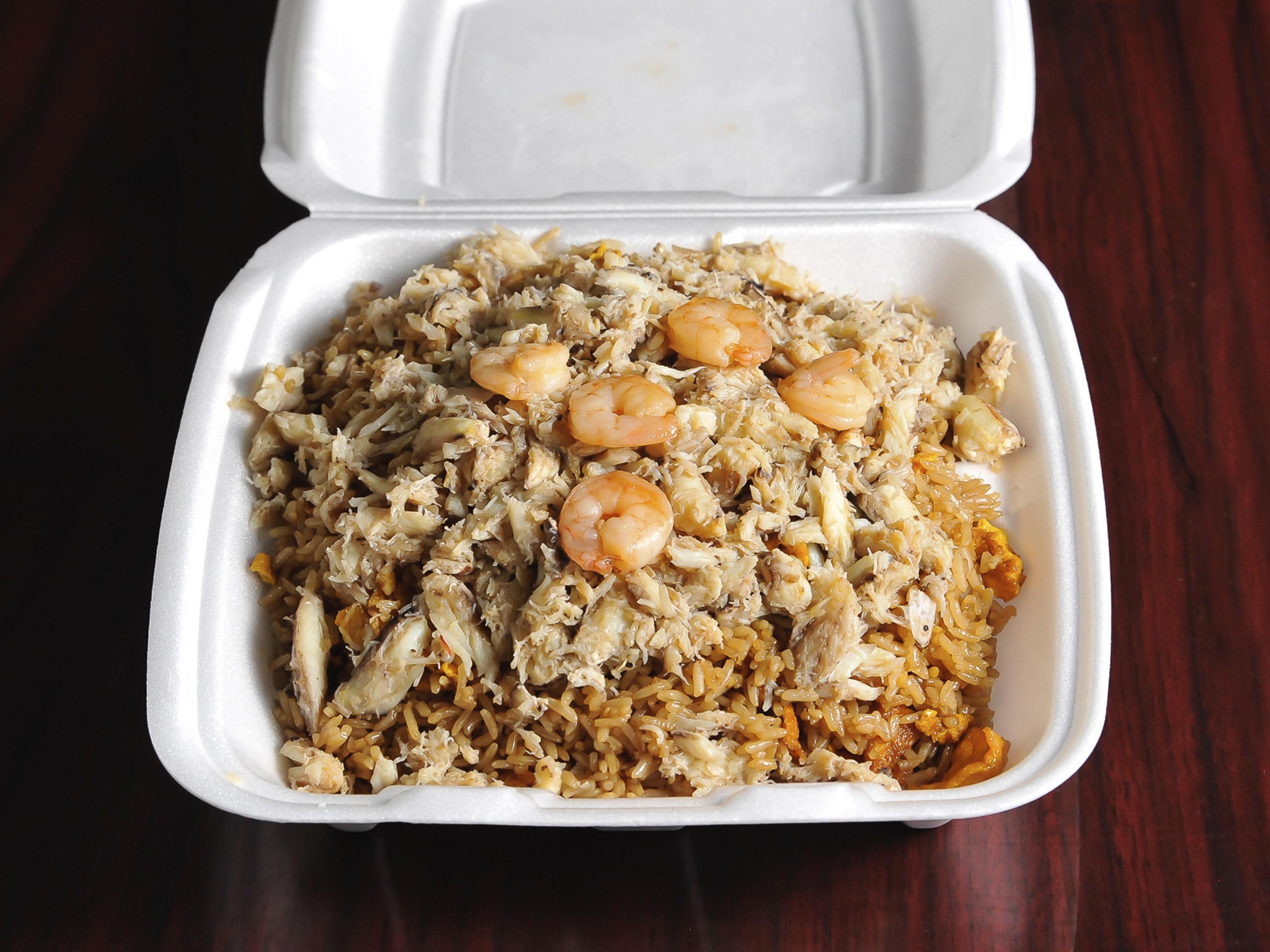 Order Crab and Shrimp Fried Rice food online from Star Kitchen Chinese Restaurant store, Savannah on bringmethat.com