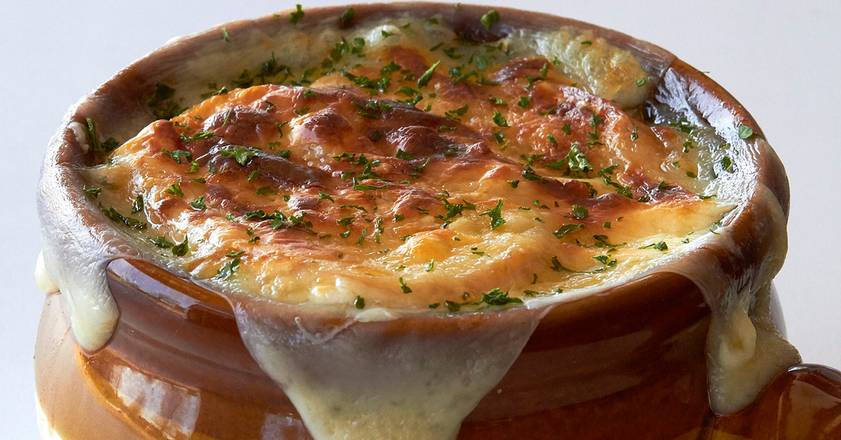 Order Famous Barr French Onion Soup food online from Jilly Cupcake Bar store, University City on bringmethat.com