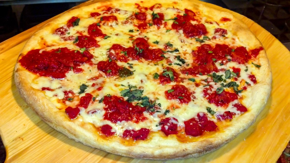 Order 12" Personal Margherita Pizza food online from Venezia Pizza store, Morrisville on bringmethat.com