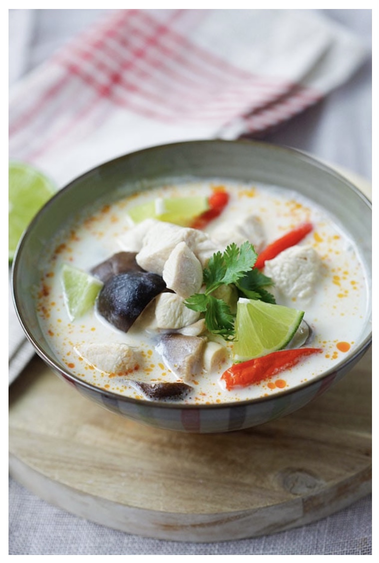 Order Tom Kha Soup food online from Prik Thai Kitchen store, Astoria on bringmethat.com