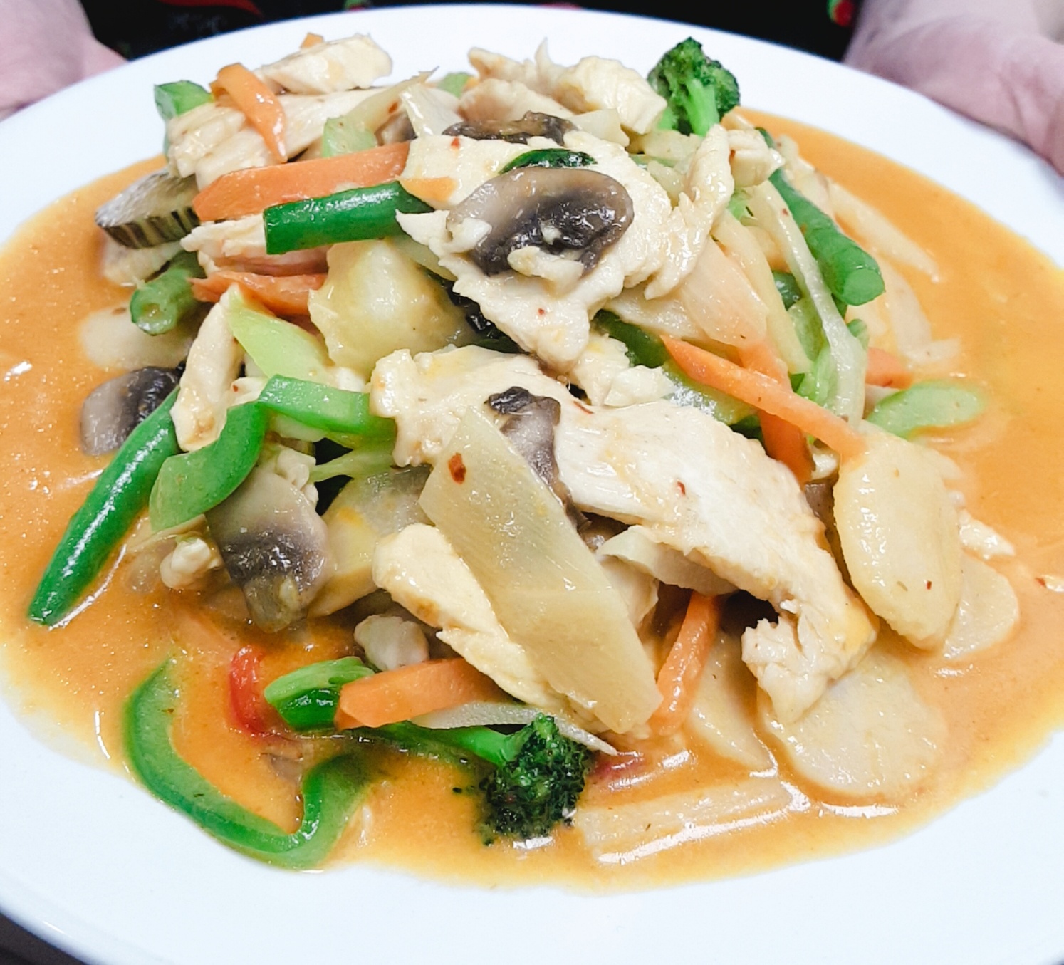 Order 6. Vegetable Curry food online from Thai House Bistro store, Fenton on bringmethat.com
