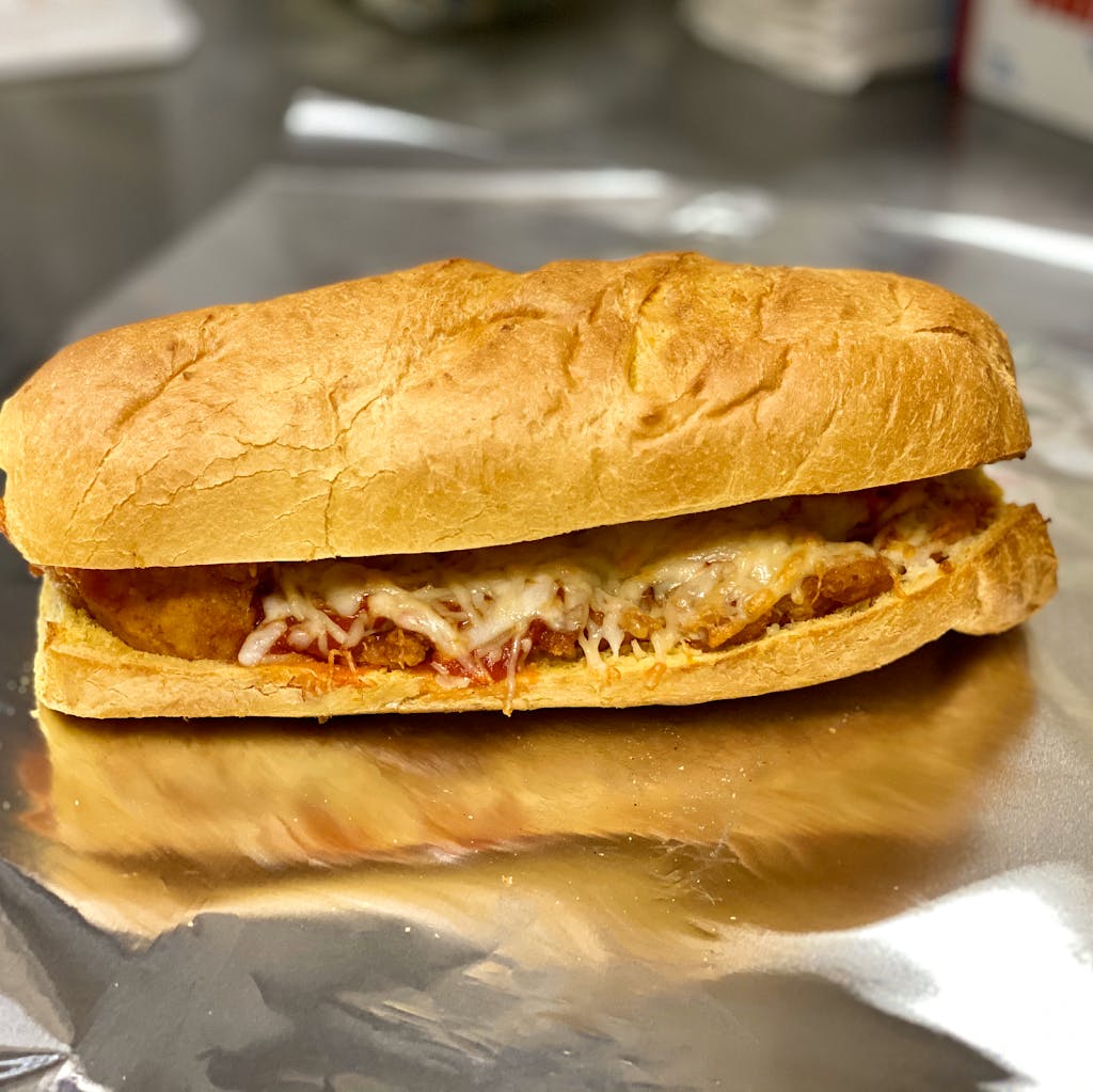Order Grilled Chicken Sub - Sub food online from E Milano's Pizza store, Nashville on bringmethat.com