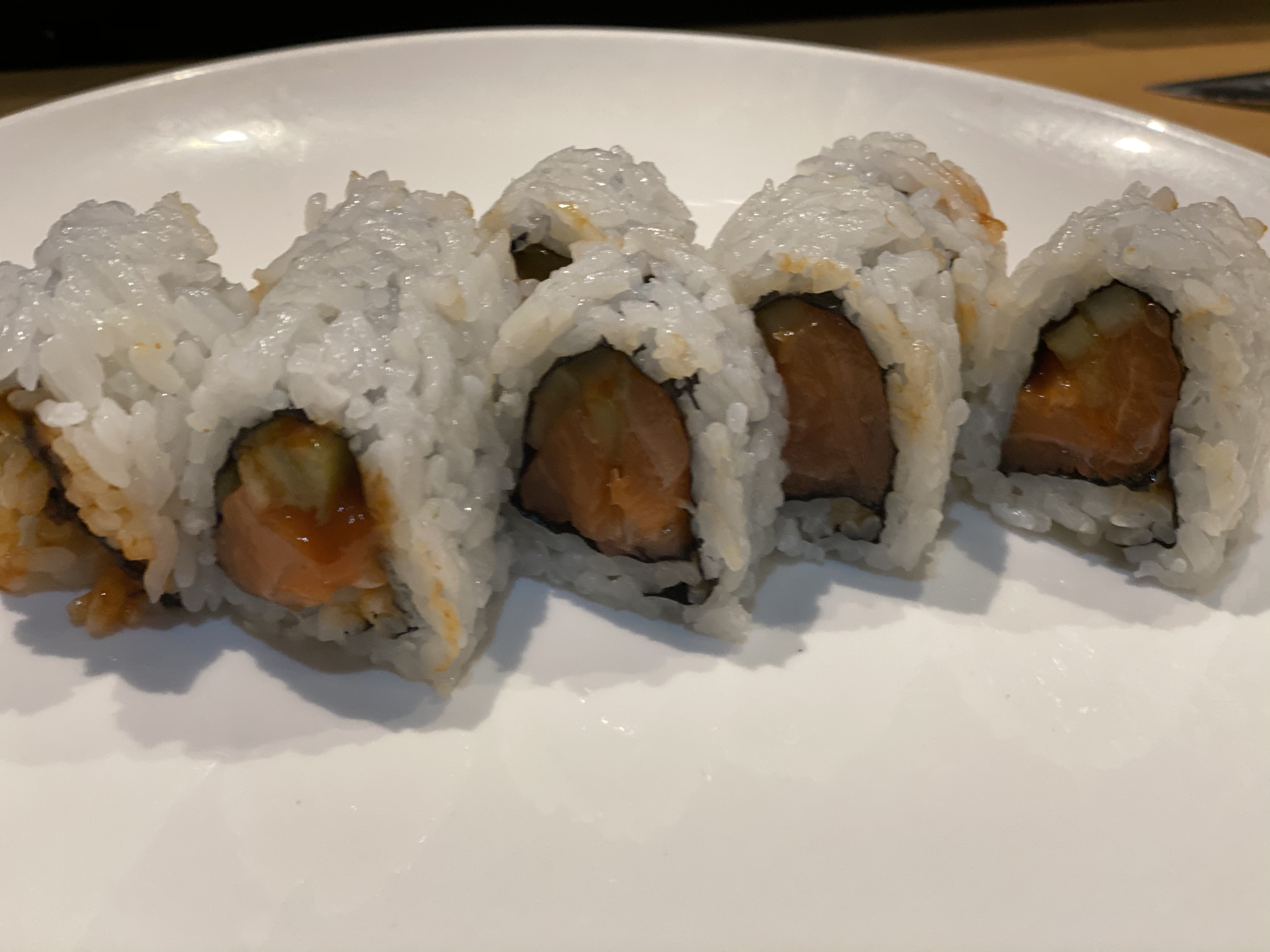 Order Spicy salmon Roll food online from Kiku Sushi store, Los Angeles on bringmethat.com