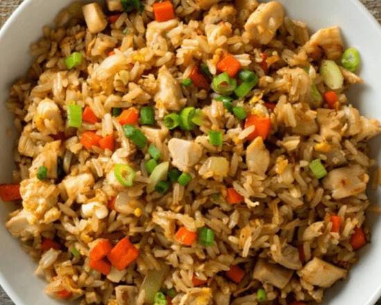 Order Peruvian Stir-fry Rice Chaufa food online from Pachamama Chicken store, Wilmington on bringmethat.com