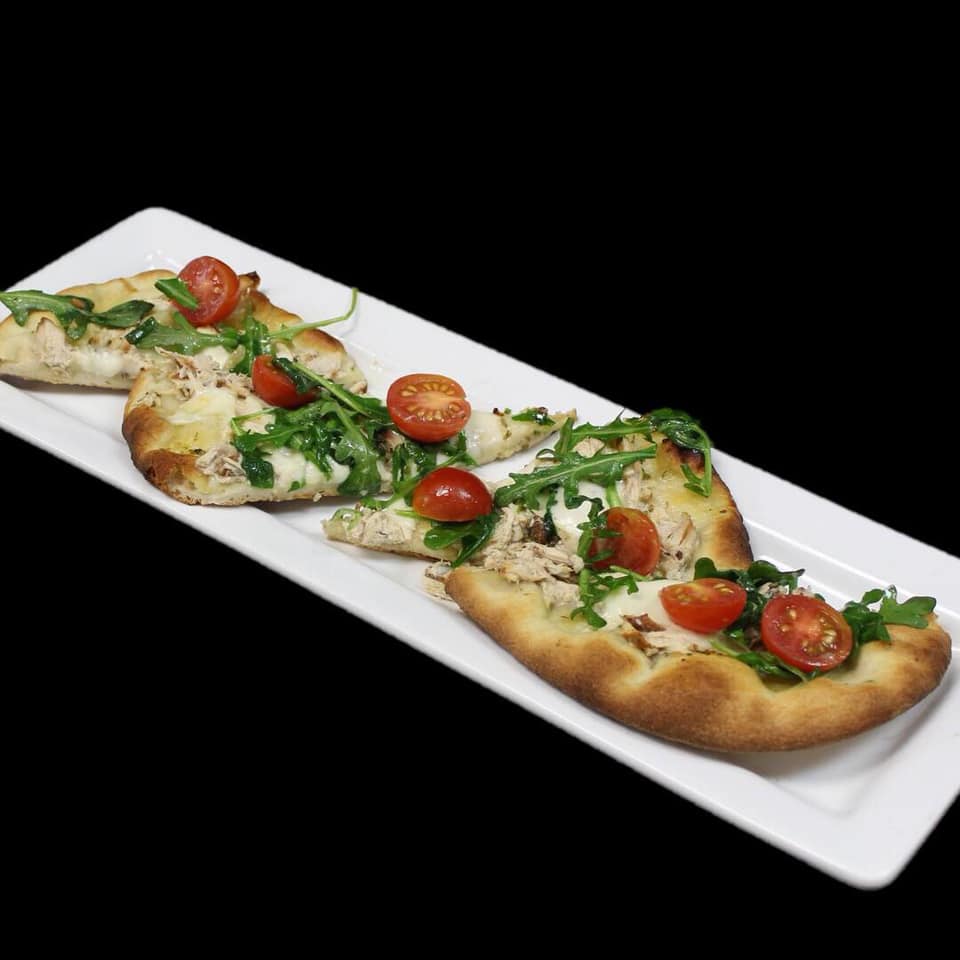 Order Smoked Chicken Flatbread food online from The Jamison Grill At The Bucks Club store, Jamison on bringmethat.com