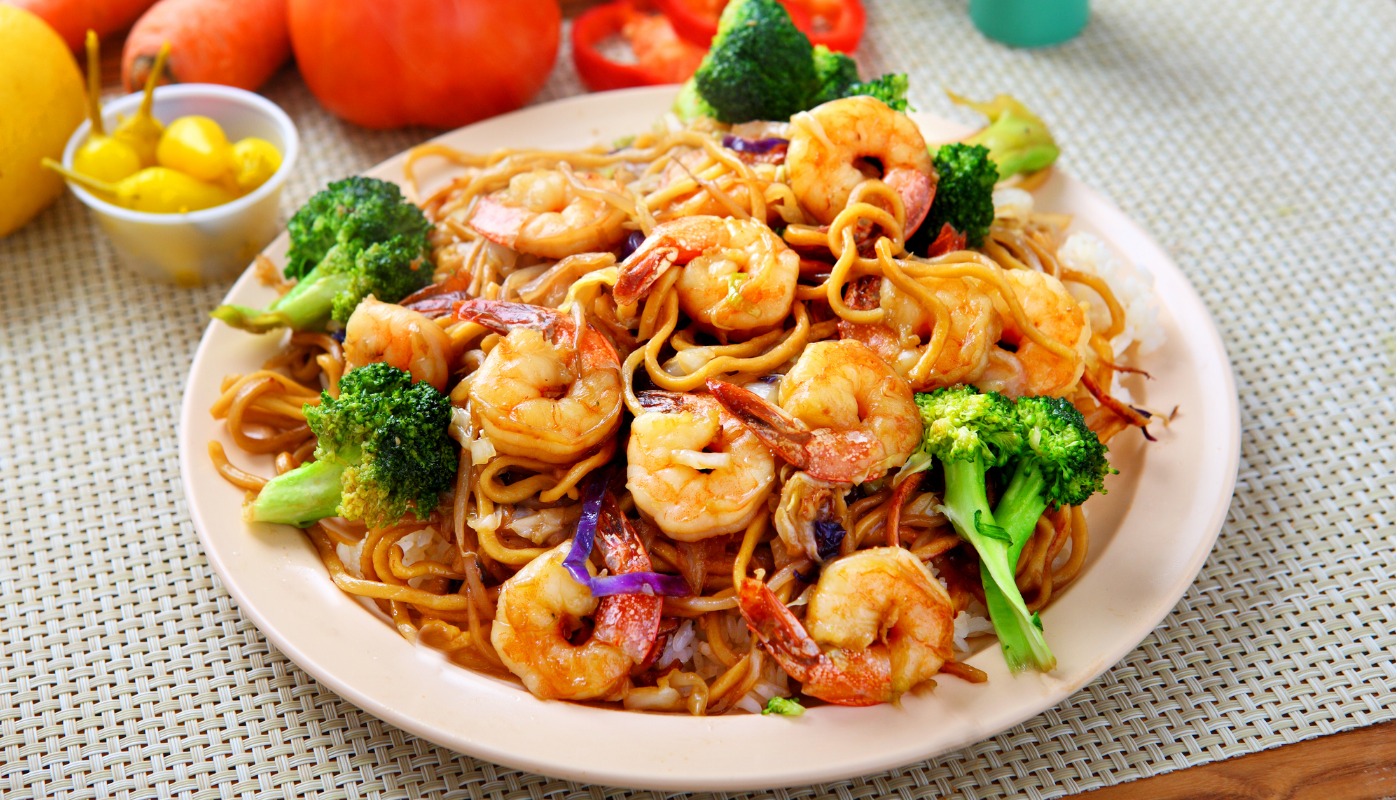 Order C12. Shrimp Lo Mein Combo Plate food online from China Wok store, Owings Mills on bringmethat.com