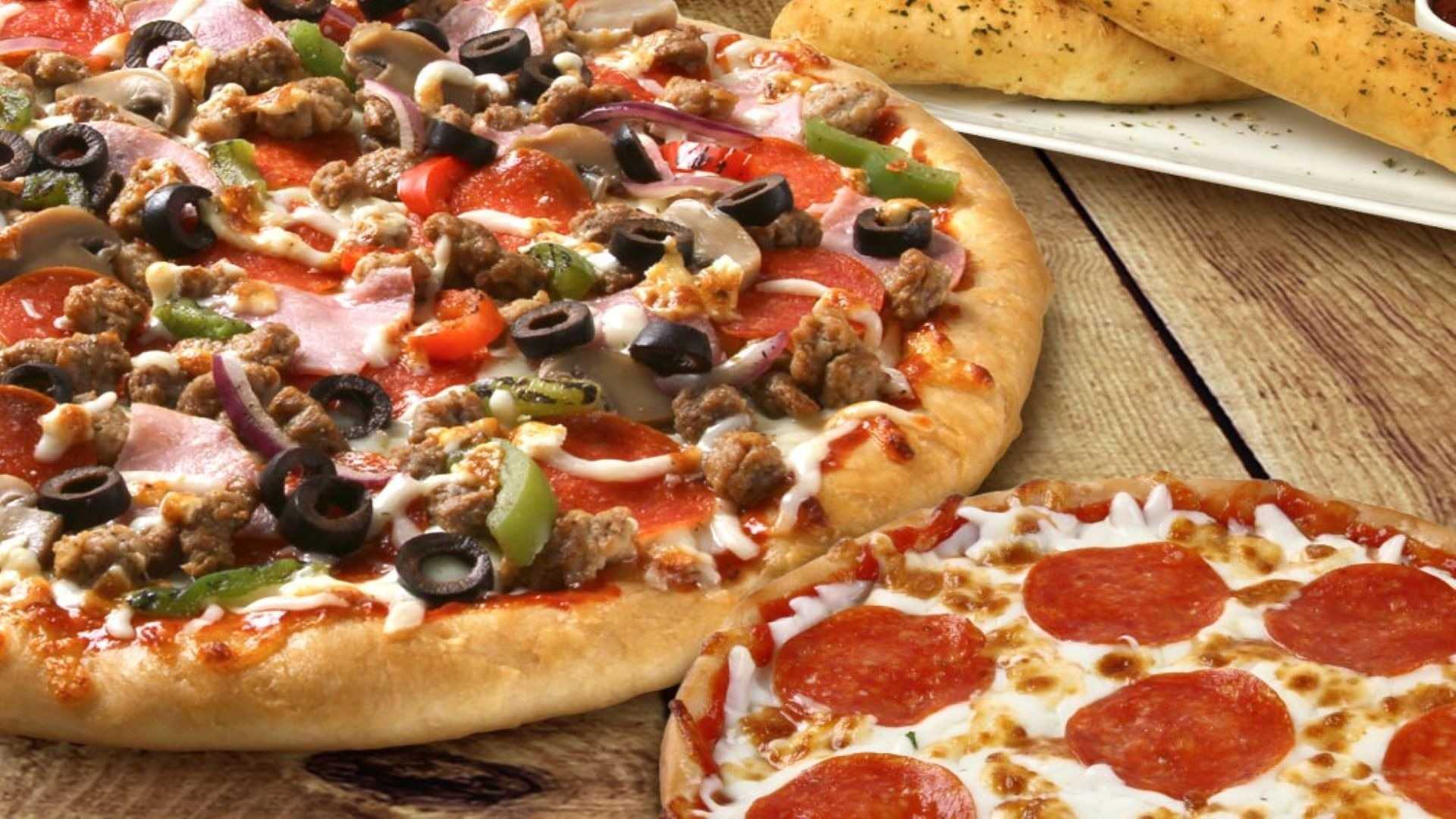 Order Specialty Pizza food online from Hot Stuff Pizza store, Alabaster on bringmethat.com