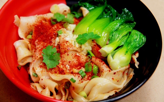 Order Spicy Hot Oil Hand-Pulled Noodles (No Meat) food online from Mdm Noodles store, Brighton on bringmethat.com