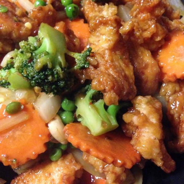 Order Spicy Crispy Chicken food online from Pride Sushi & Thai store, Chicago on bringmethat.com