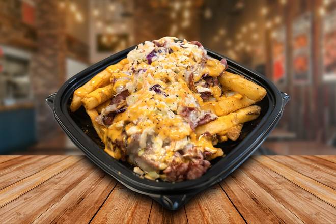 Order Capastrami Fries Large  food online from Capriotti's Sandwich Shop store, Wilmington on bringmethat.com