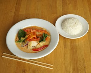 Order Red Curry food online from Karta Thai store, Minneapolis on bringmethat.com