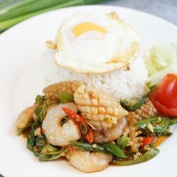 Order Spicy Basil Seafood food online from 26 Thai Kitchen At The Battery store, Atlanta on bringmethat.com