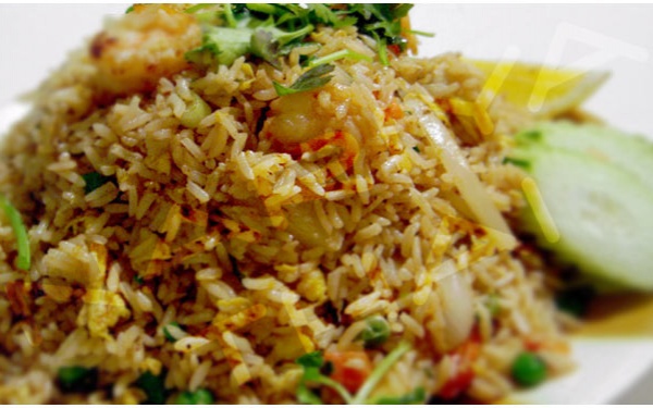 Order Snow Crab Fried Rice food online from Narai Thai Cuisine store, Downey on bringmethat.com