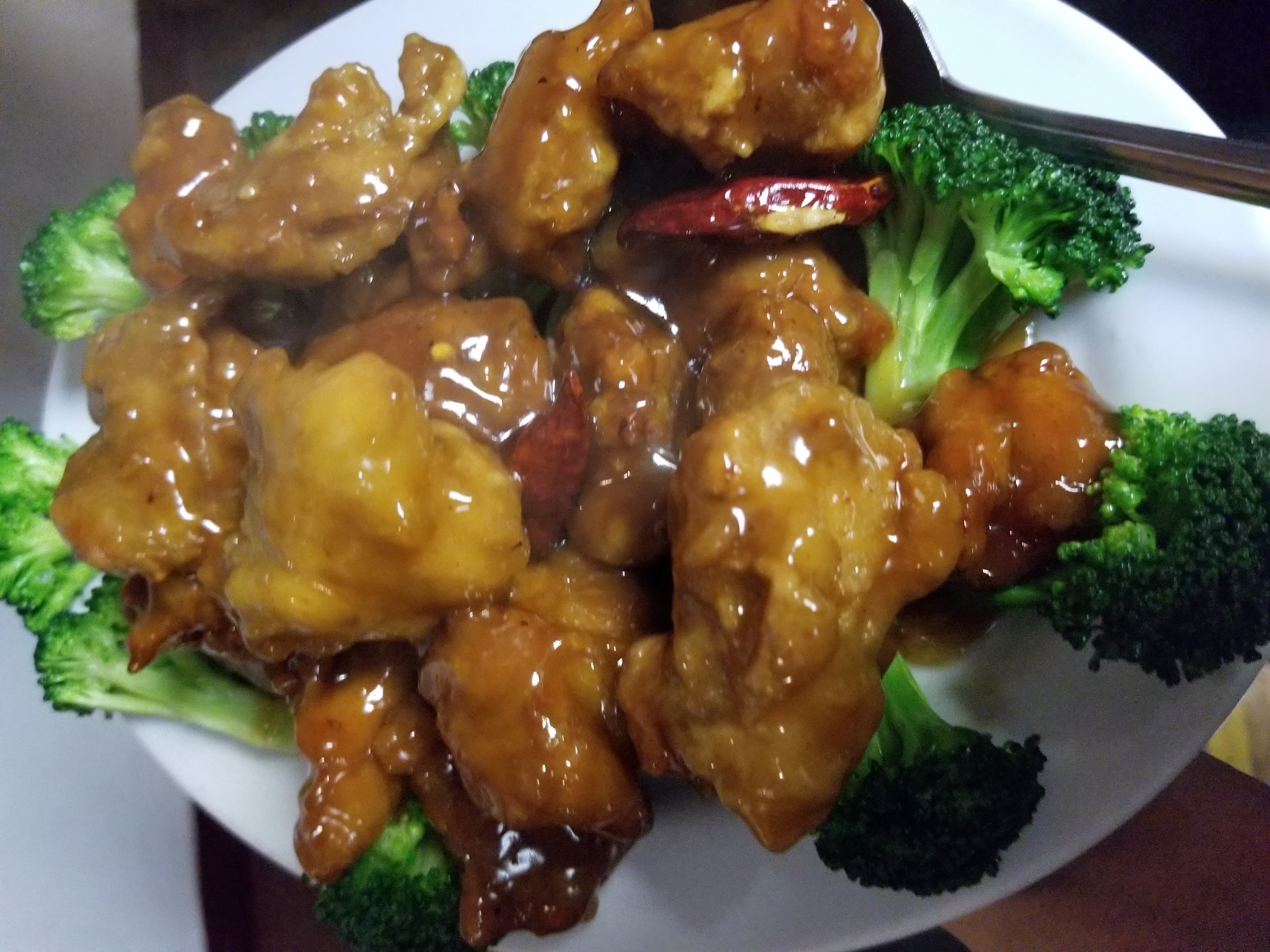 Order 28. General Tso's Chicken food online from Mandarin Chinese Restaurant store, Silverdale on bringmethat.com