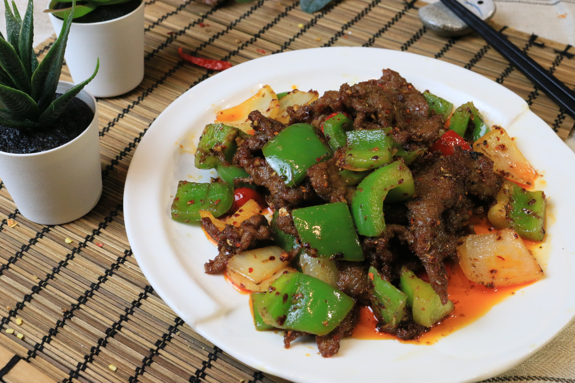 Order XinJiang Roast Beef Tenderloin/新疆炒烤牛 food online from Taste store, West Lafayette on bringmethat.com