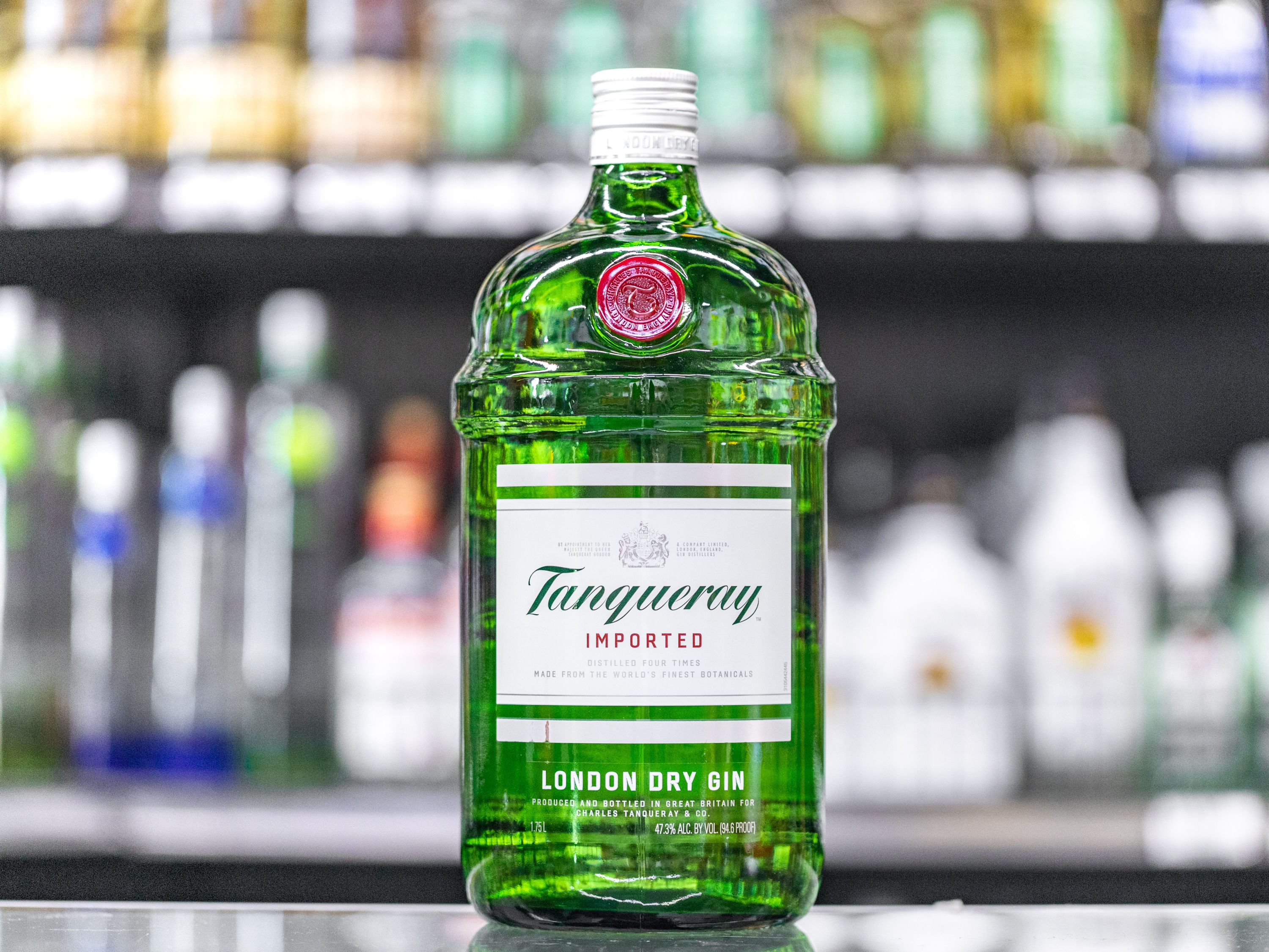 Order Tanqueray Gin Imported London Dry Gin food online from Eagle Liquor Beer & Wine Market store, Los Angeles on bringmethat.com