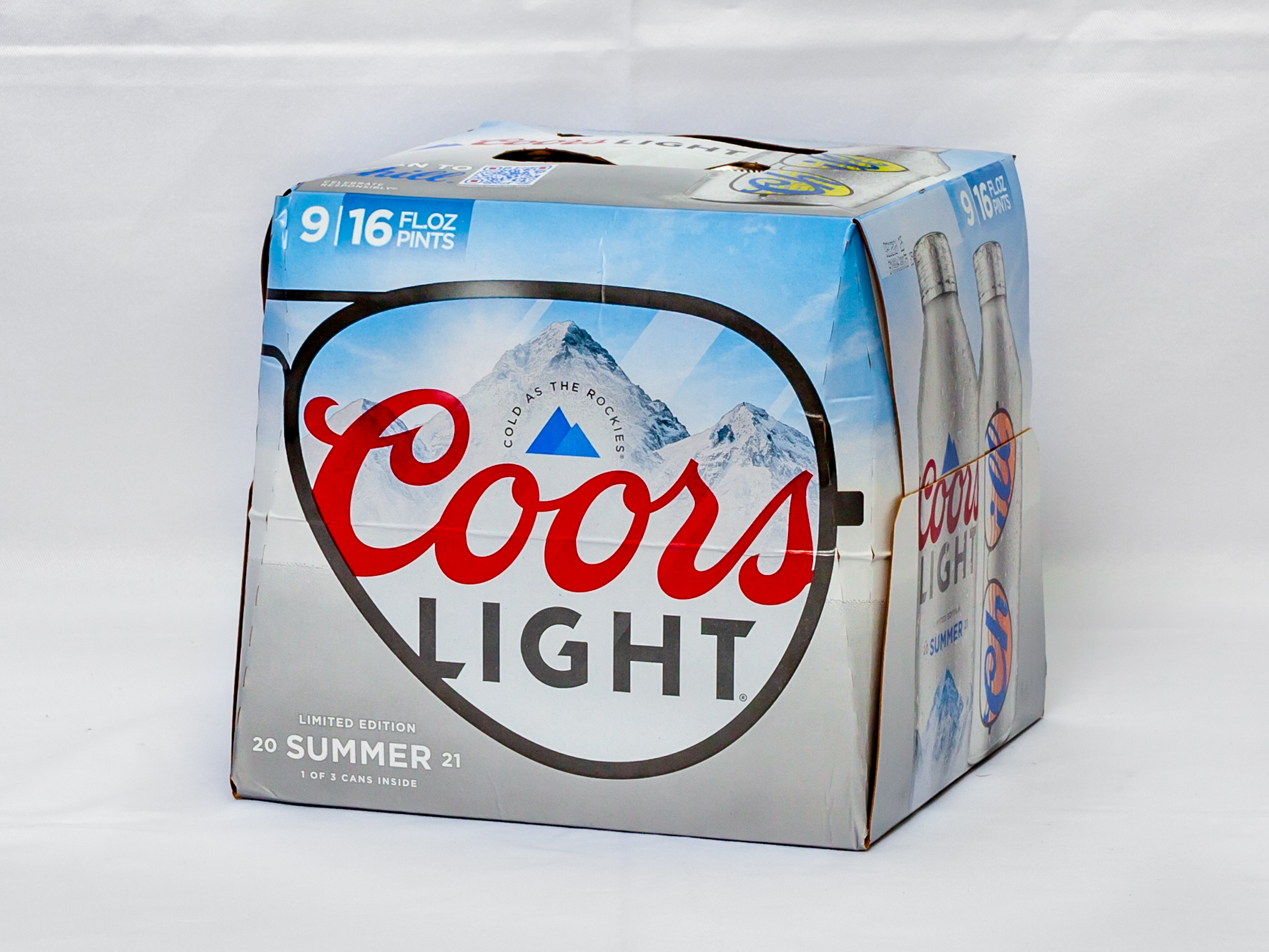 Order  Coors Light Lager Beer Cans 16 oz. food online from Pm Food & Liquor store, Harvey on bringmethat.com