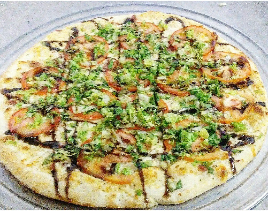 Order BBQ Chicken Pizza food online from Lucy's New York Style Pizzeria store, Idaho Falls on bringmethat.com