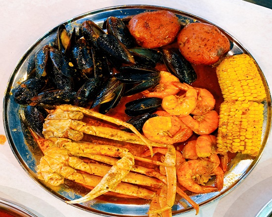 Order Combo A food online from Juicy Seafood store, Evansville on bringmethat.com