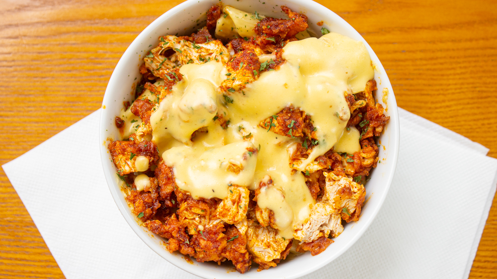 Order 16 oz. Cheesy Nash Hot Bowl food online from Martin Chicken And Waffles store, GALLATIN on bringmethat.com