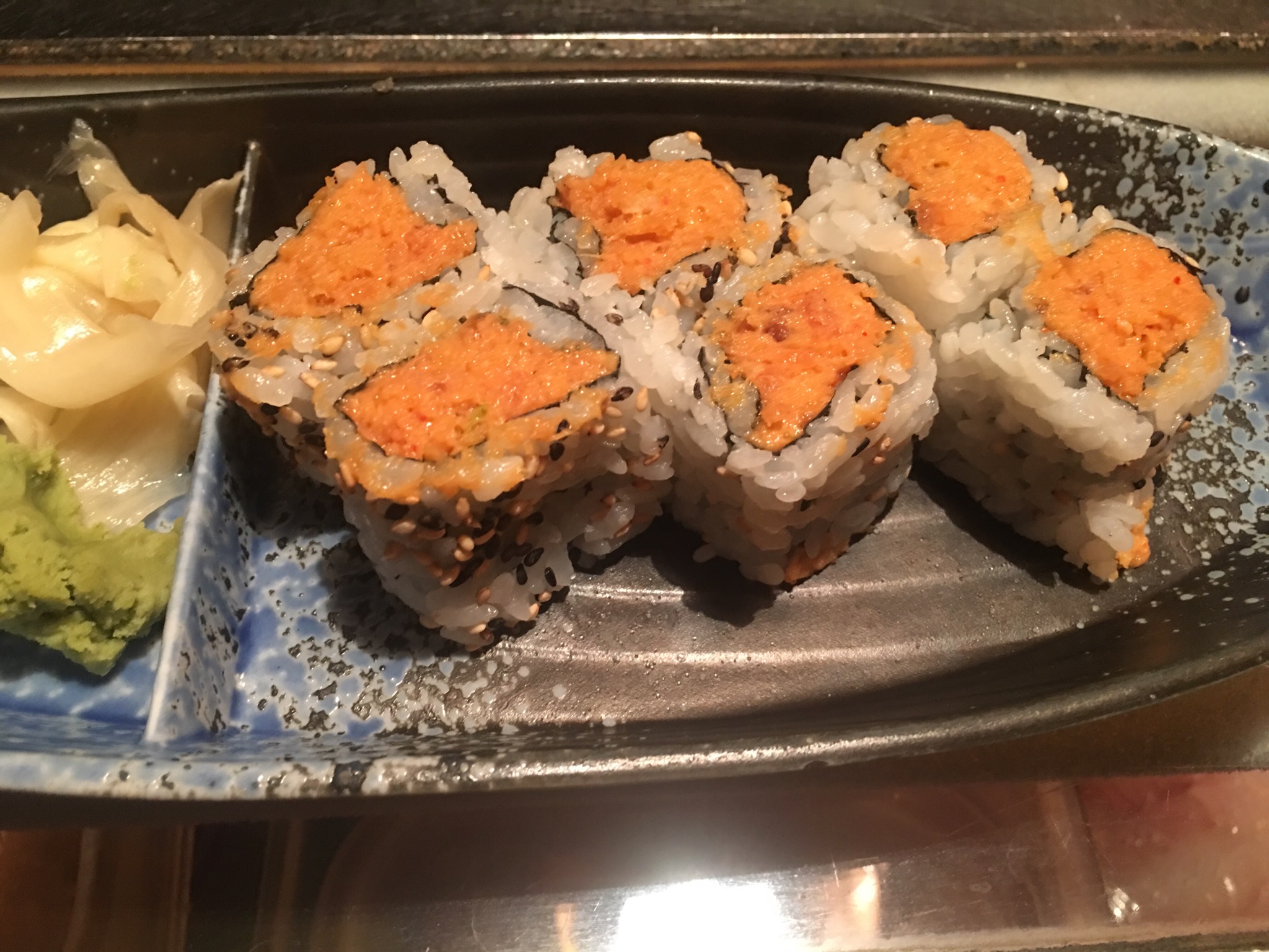 Order Spicy Tuna Roll food online from Yama Sushi store, New York on bringmethat.com