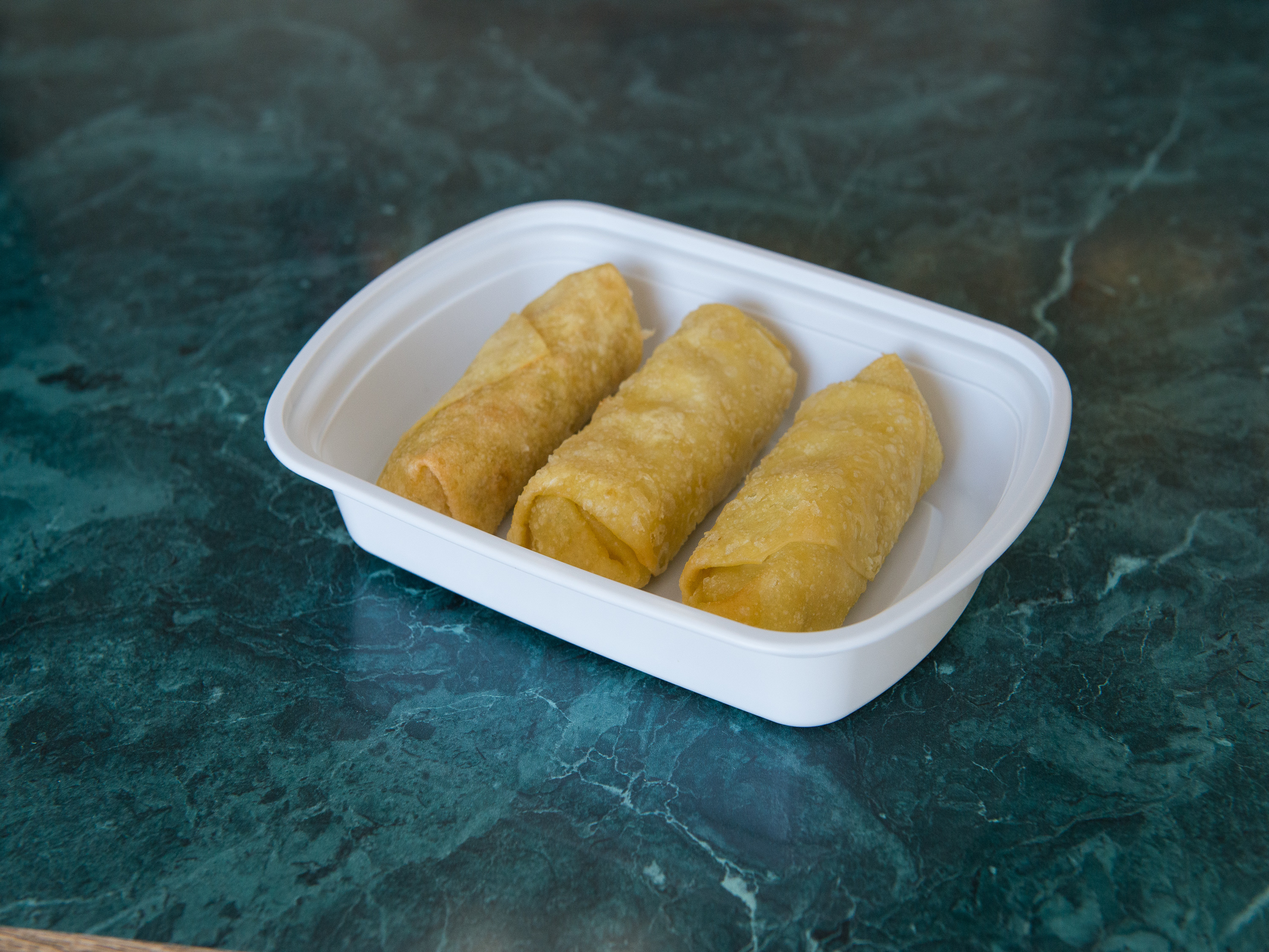 Order 1. Vegetable Egg Roll food online from Golden China Express store, Worthington on bringmethat.com