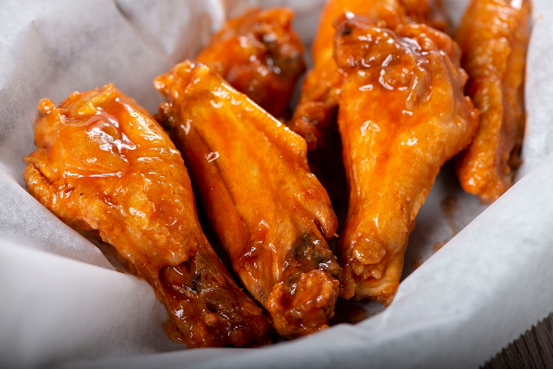 Order Chicken Wings food online from Papa Gyros store, Canton on bringmethat.com