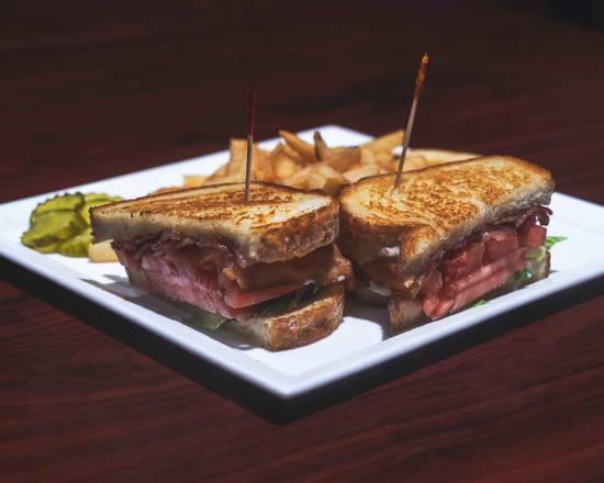 Order BLT Sandwich food online from Breakers Sky Lounge store, Herndon on bringmethat.com