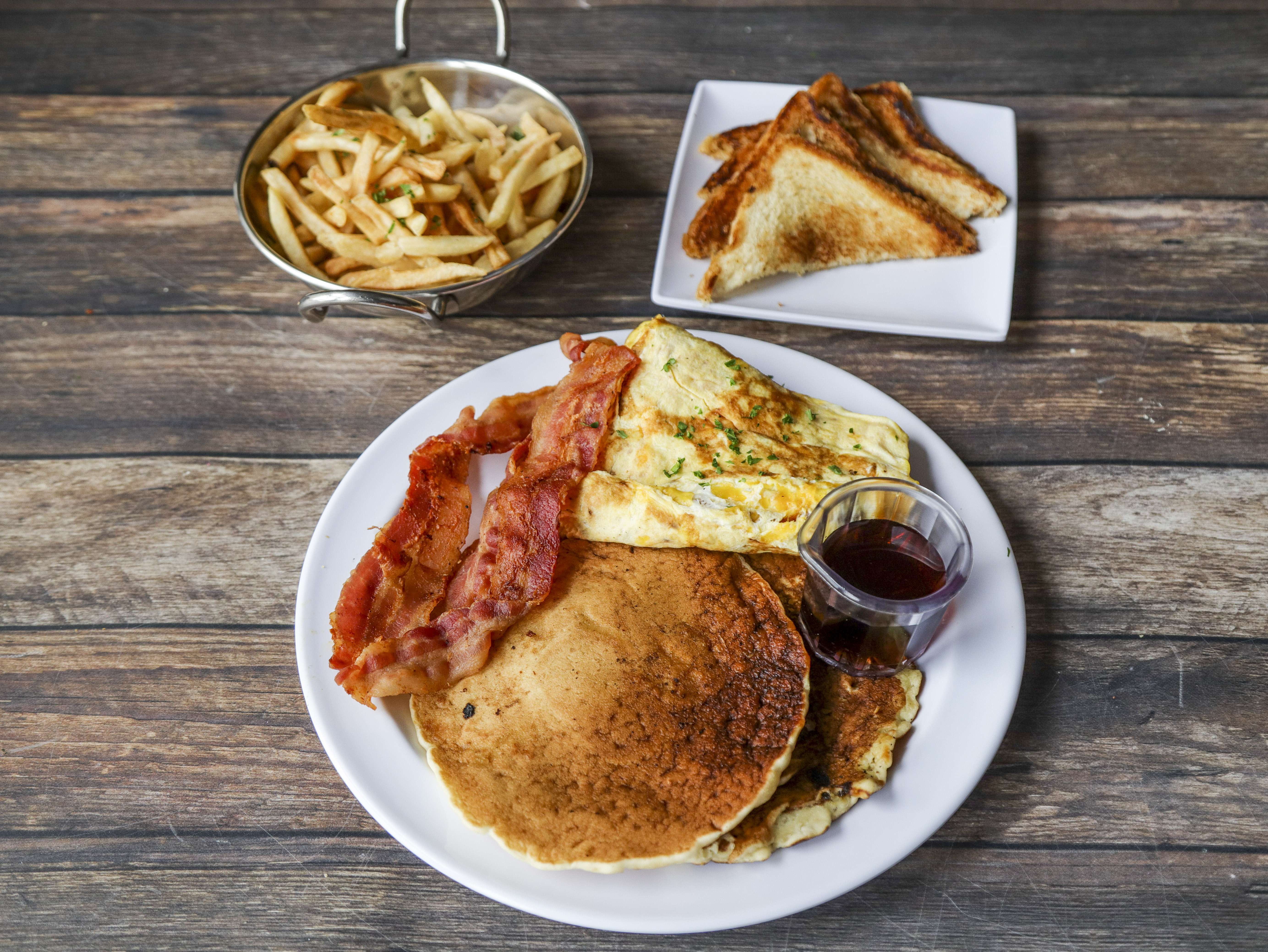 Order Kingdom’s Breakfast Platter food online from Kingdom Restaurant store, Madison on bringmethat.com