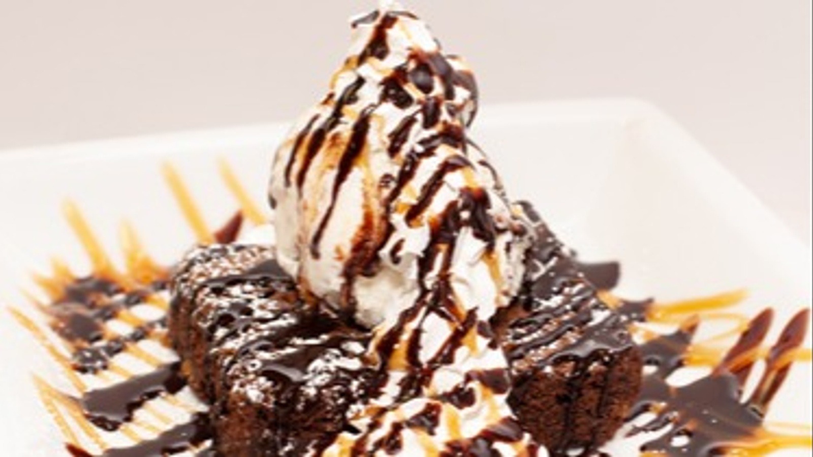Order Chocolate Brownie Sundae food online from Remedy's - St. Rose Pkwy store, Henderson on bringmethat.com