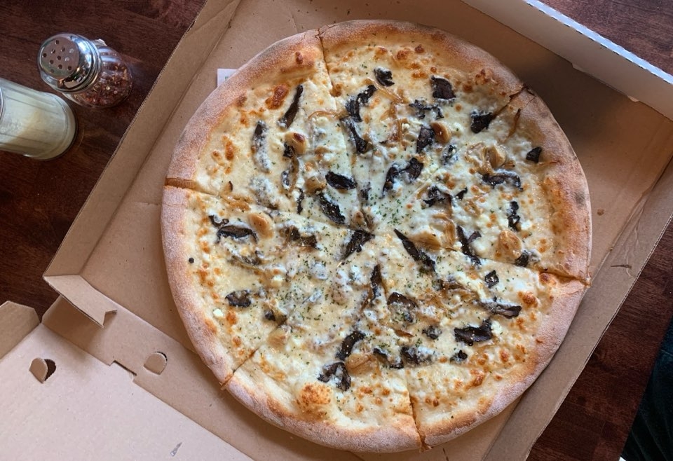 Order Garlic & Portobello Mushroom food online from 10 Pizza store, Falls Church on bringmethat.com