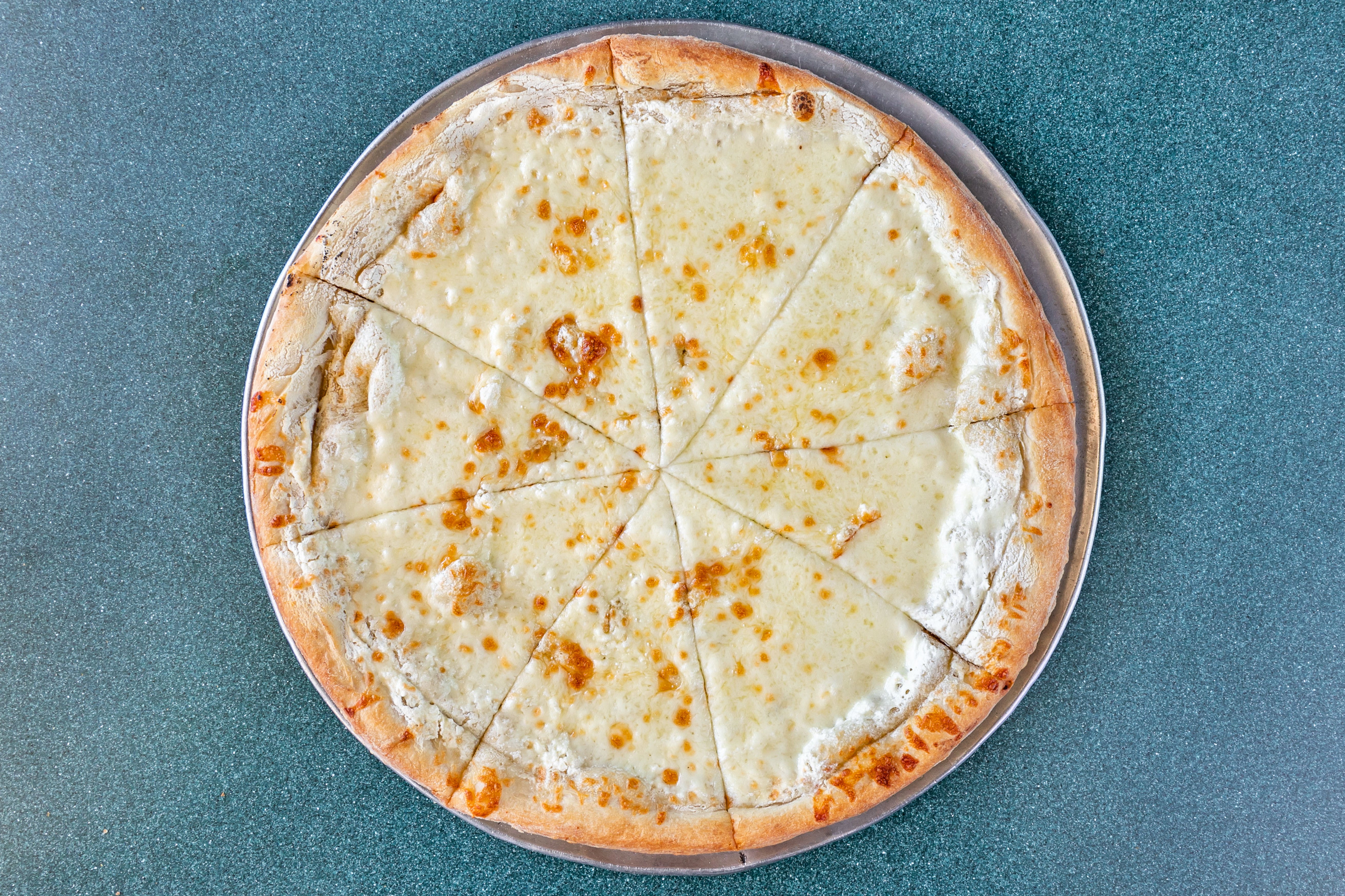 Order White Pizza - 16" food online from Prespas Italian Restaurant store, Arlington on bringmethat.com