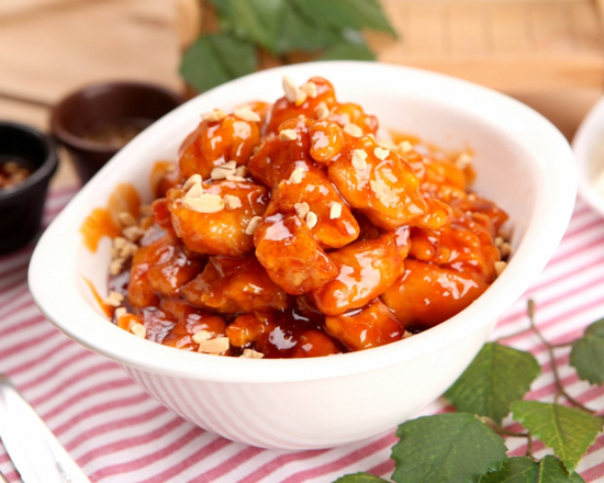 Order Sweet and Sour Chicken food online from The Chinese Snob store, San Francisco on bringmethat.com