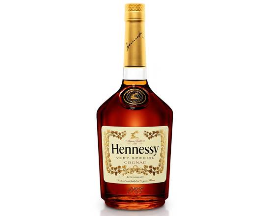 Order Hennessy VS, 750mL cognac (40.0% ABV) food online from Audet's Wine & Spirits, store, Lynn on bringmethat.com