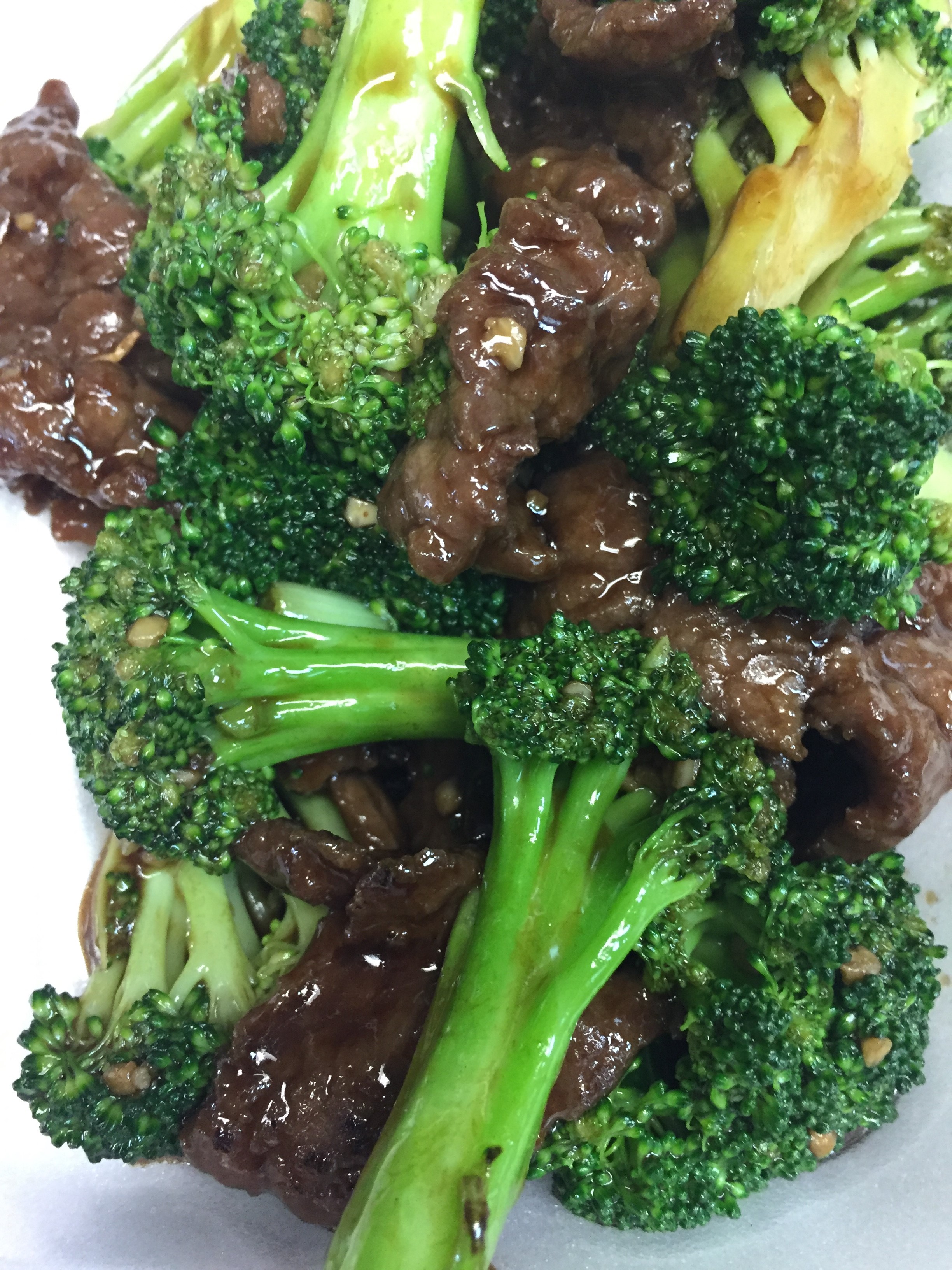 Order Broccoli Beef 芥兰牛肉 food online from Chengdu House store, Valley Village on bringmethat.com