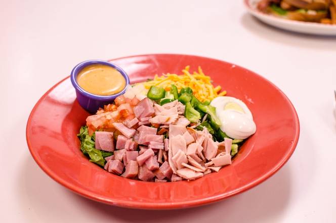 Order CHEF SALAD1 food online from Cahill Diner store, Inver Grove Heights on bringmethat.com