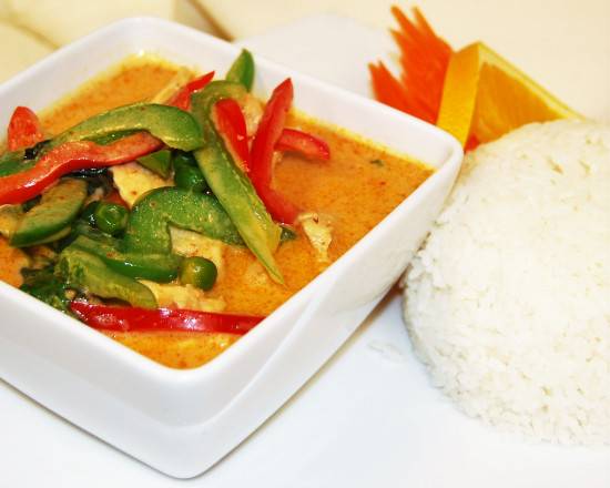 Order 35. Kaeng pah-naeng Pha-Naeng curry food online from Downtown Thai & Pho store, Winston-Salem on bringmethat.com