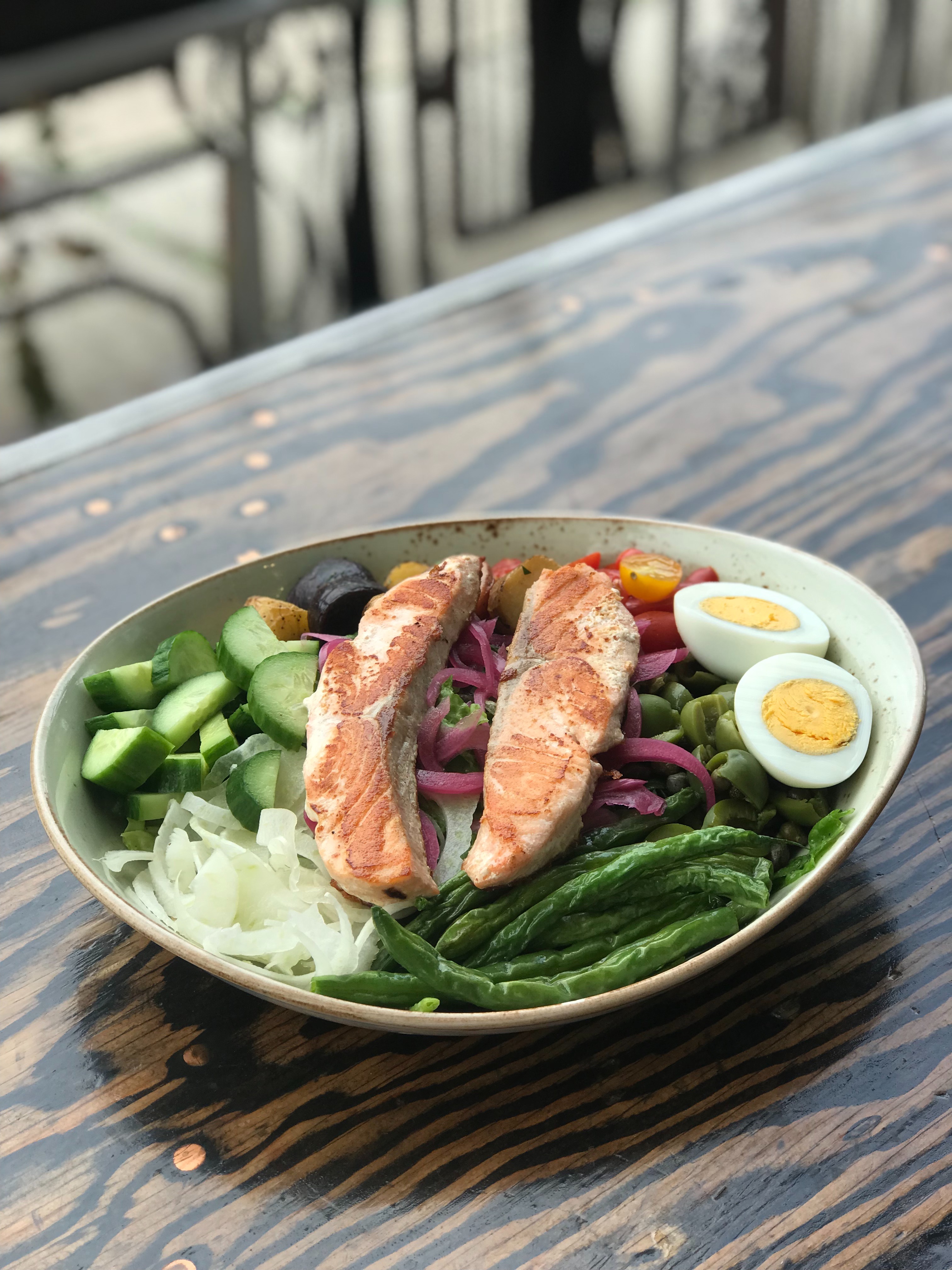 Order Salmon Nicoise Salad | Lunch food online from Paper or Plastik store, Los Angeles on bringmethat.com