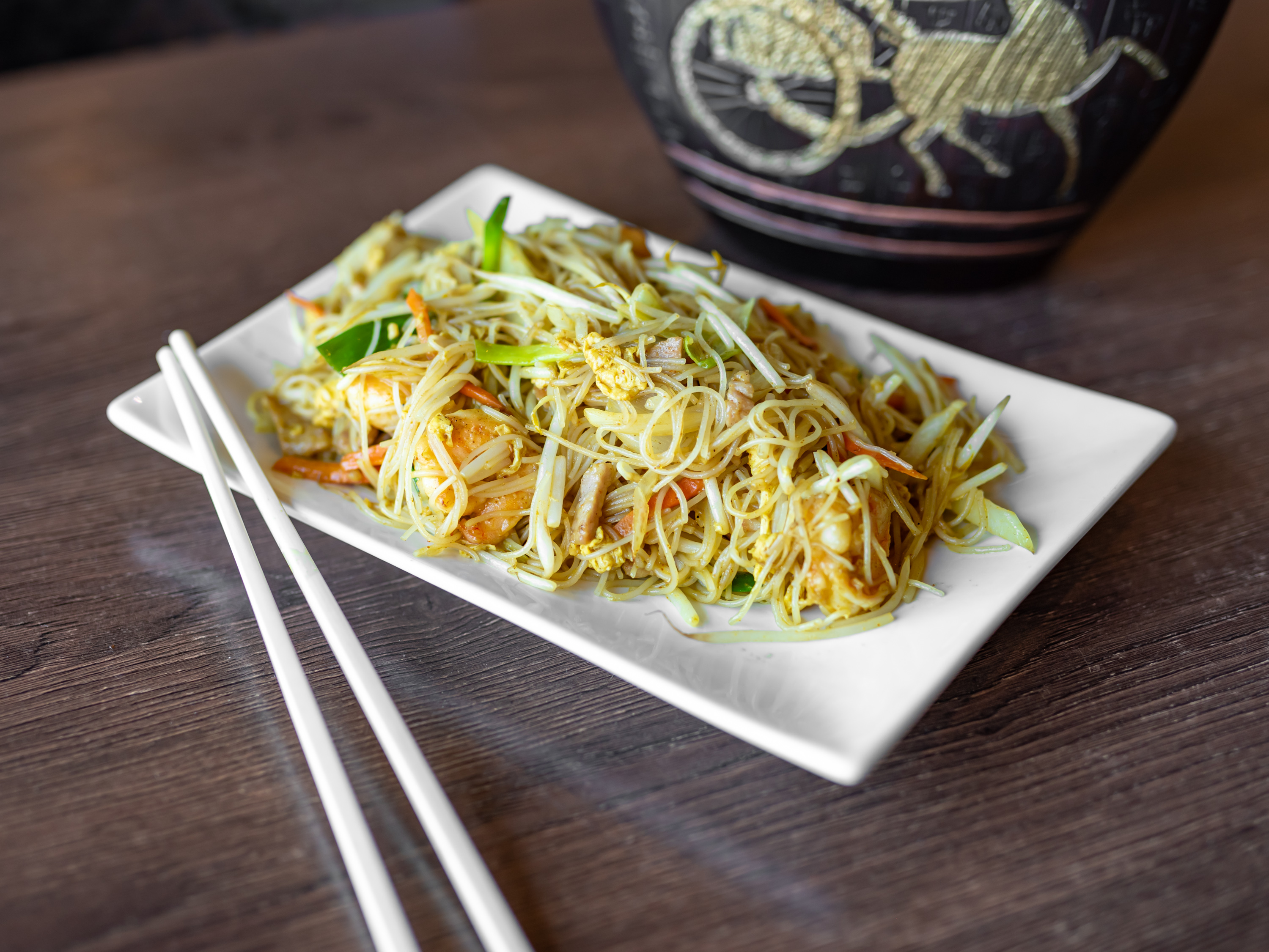 Order Singapore Rice Noodle food online from Happy Cafe store, Denver on bringmethat.com