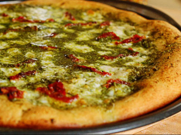 Order Pesto White Pizza food online from Pizzoli's pizza store, Washington on bringmethat.com