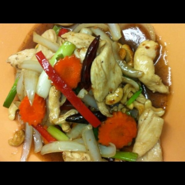 Order Wok Chicken food online from Simply Thai Restaurant store, Los Angeles on bringmethat.com