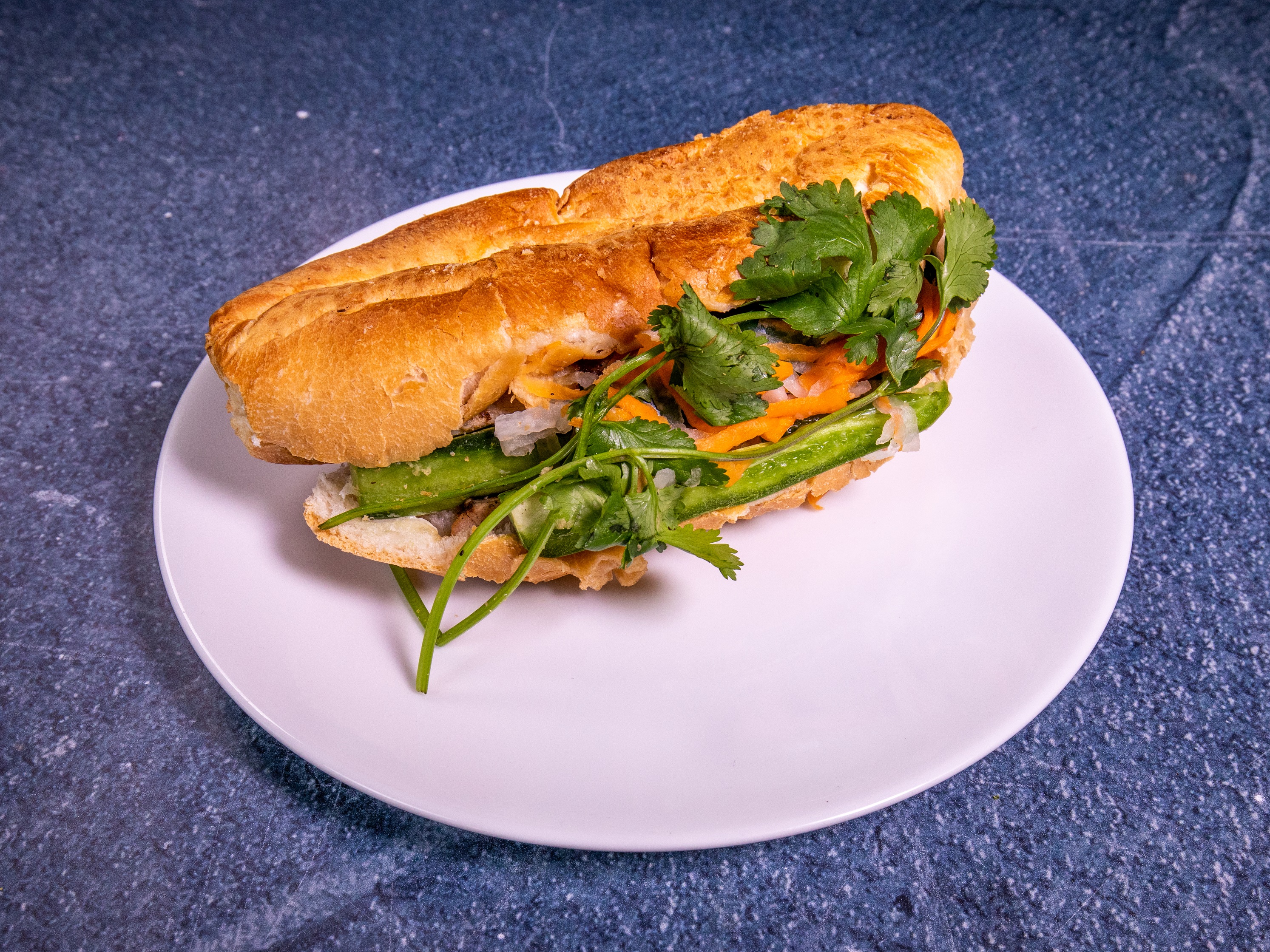 Order B2. Chargrilled Chicken Sandwich food online from Thanh Restaurant store, Houston on bringmethat.com