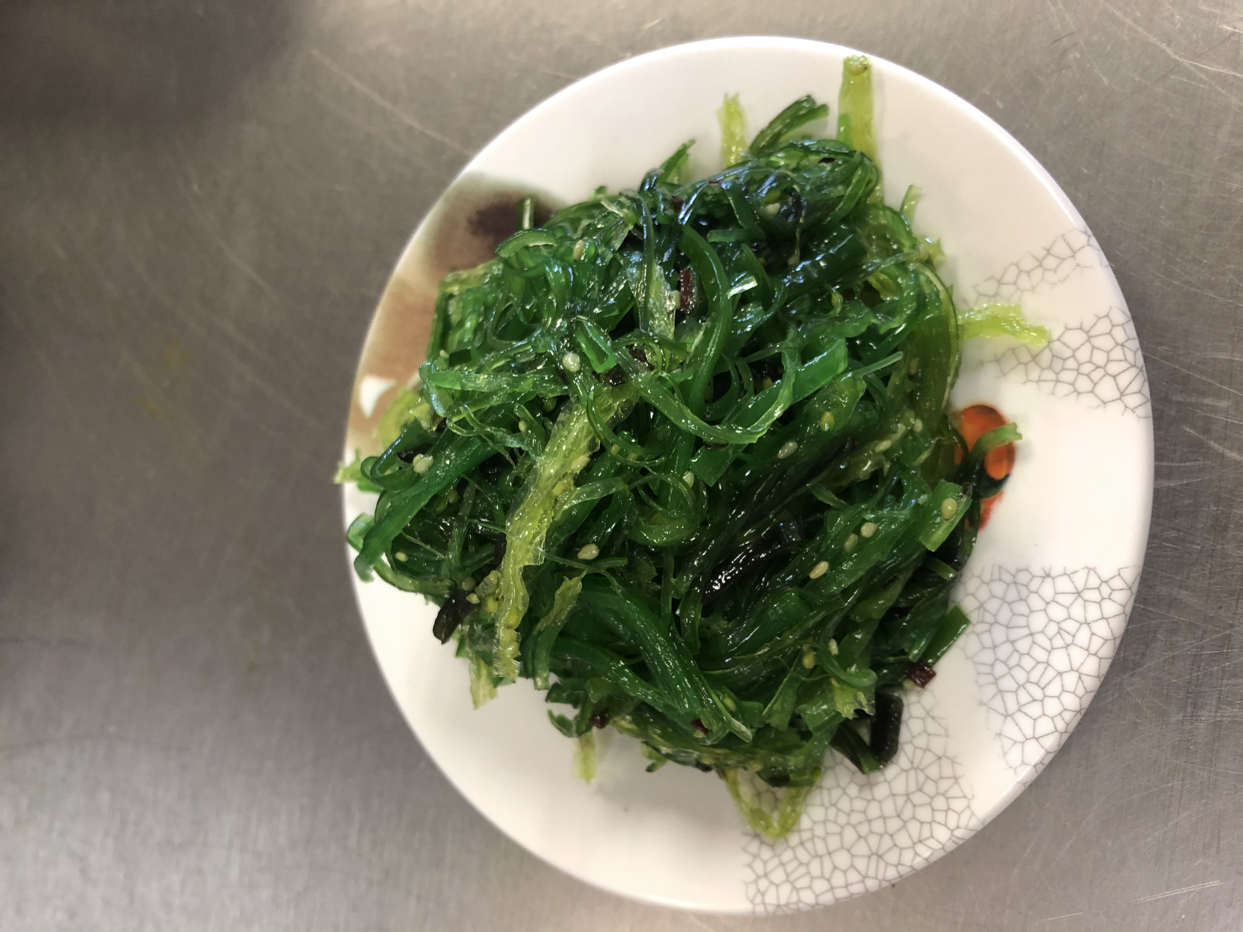 Order 3. Seaweed Salad凉拌海带丝 food online from E&J Yummy Kitchen store, Monterey Park on bringmethat.com